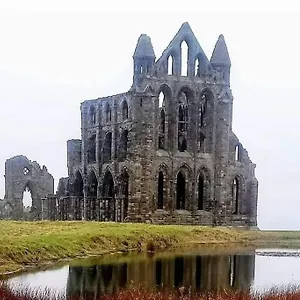 Mad Alice's Holiday home